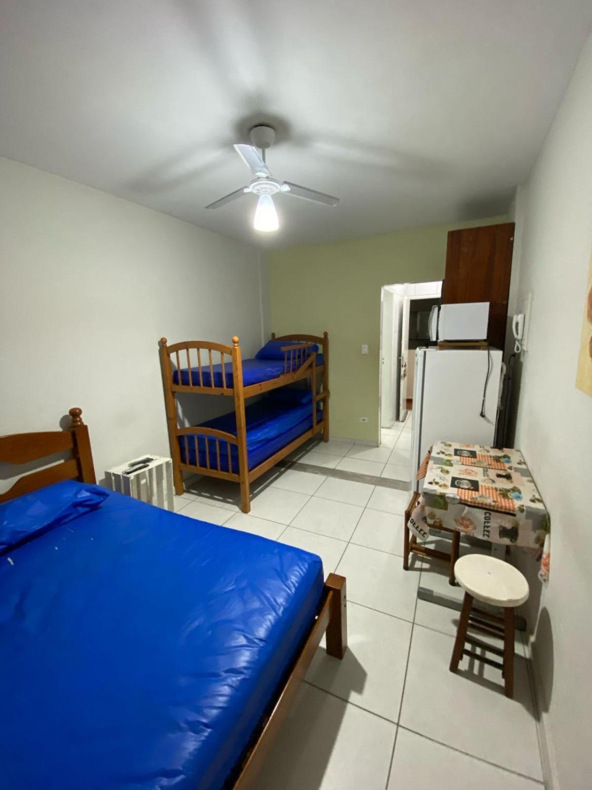 Kitnet Simples Na Ponta Da Praia ,Santos, A Uma Quadra Da Praia, Proximo Ao Aquario Exterior foto