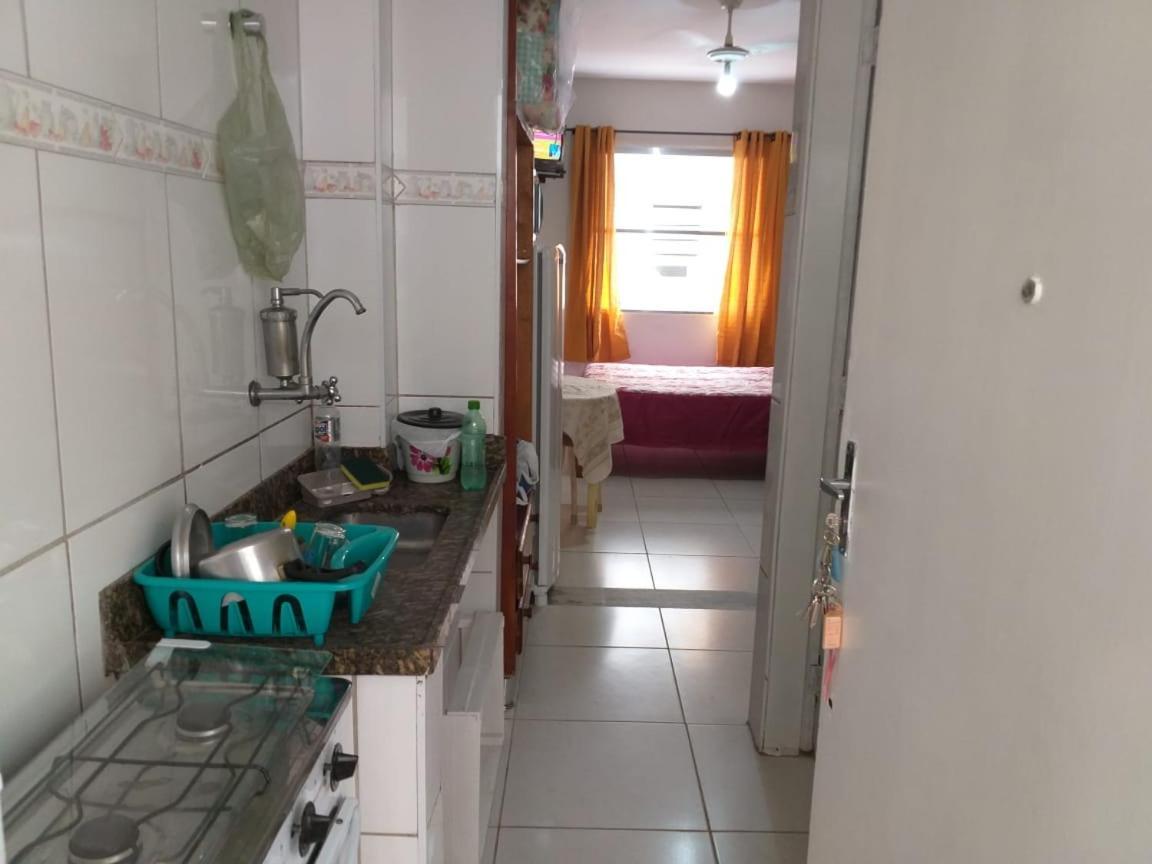 Kitnet Simples Na Ponta Da Praia ,Santos, A Uma Quadra Da Praia, Proximo Ao Aquario Habitación foto